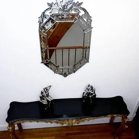 Le Majestic Nyaraló *